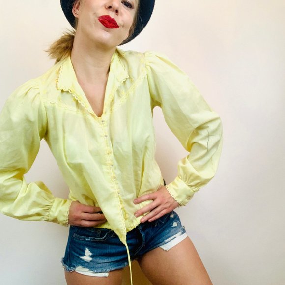 Vintage Tops - Yellow vintage shirt